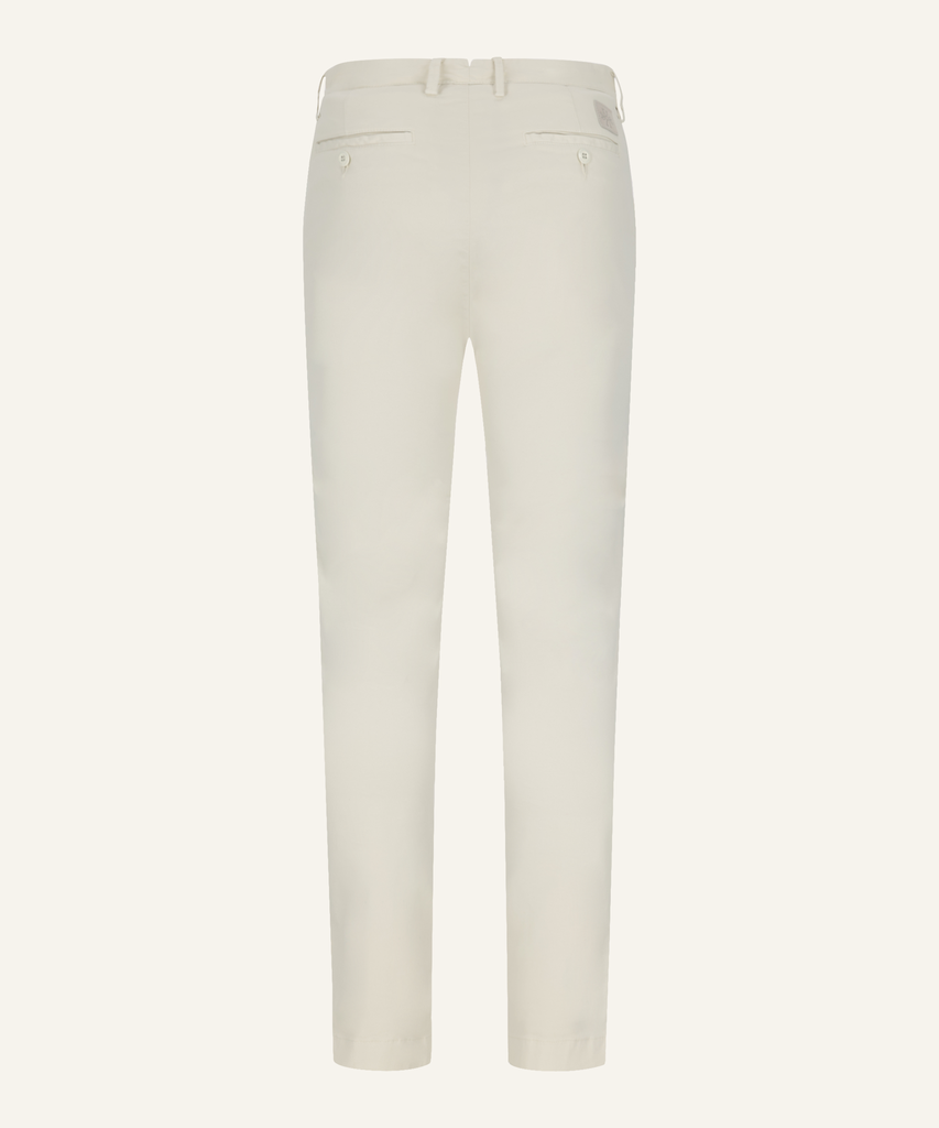 JUM_P0001 003 S3756 TR A46_2.webp